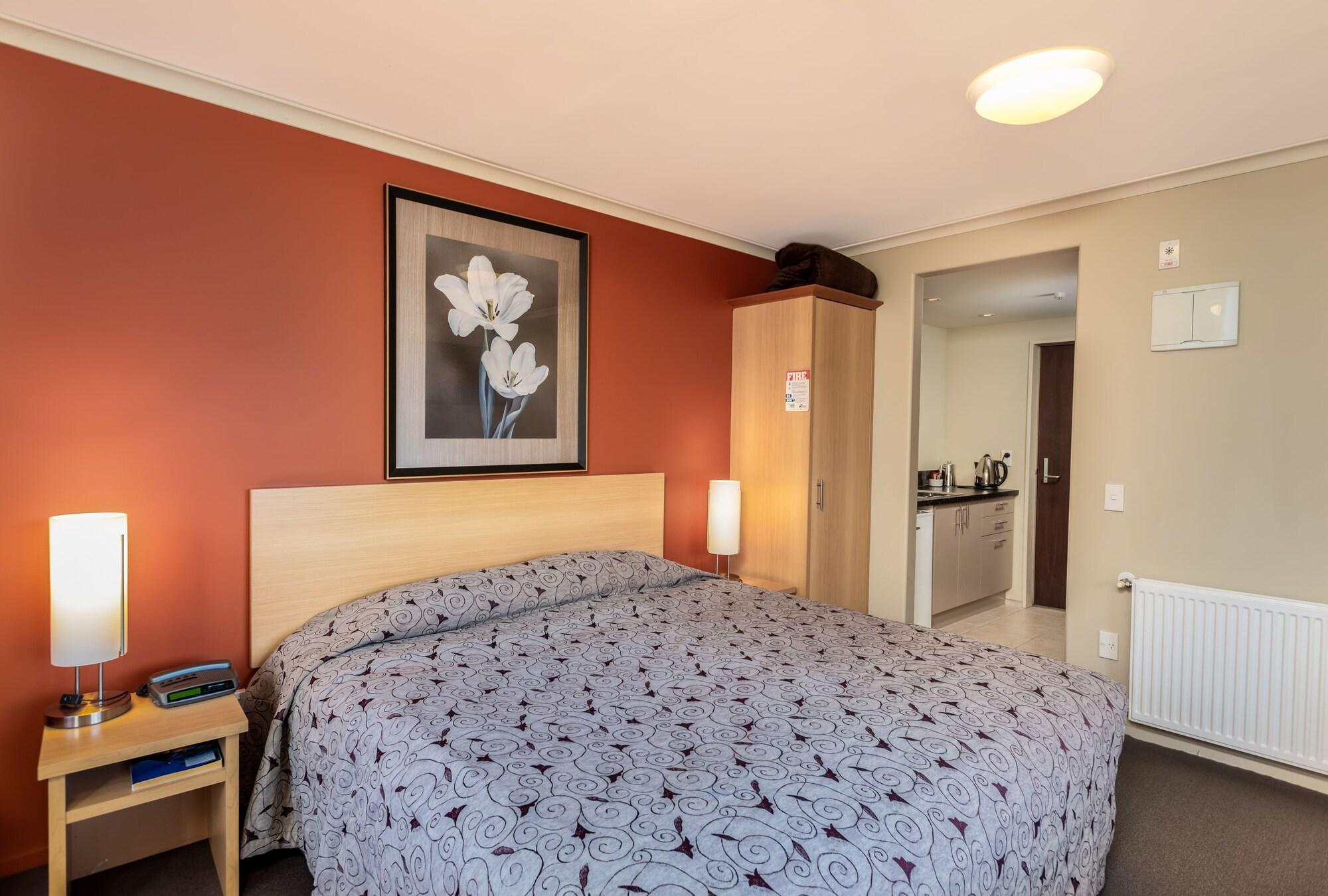 Queenstown Motel Apartments (Adults Only) Ngoại thất bức ảnh